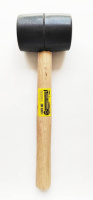 Киянка резиновая черная 19057  900г деревянная ручка (1/15шт) MaxiTool